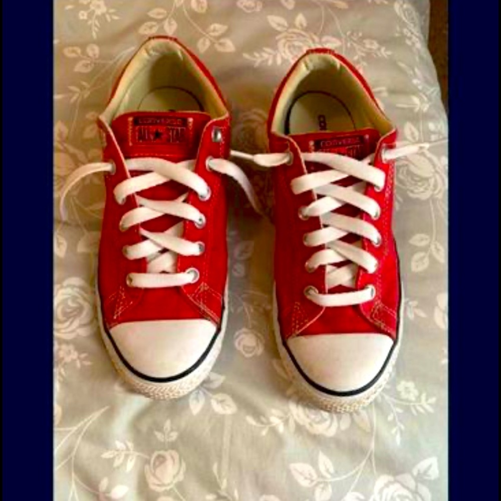 Women’s converse  Chuck Taylor All Star Shoreline Low Top Sneaker